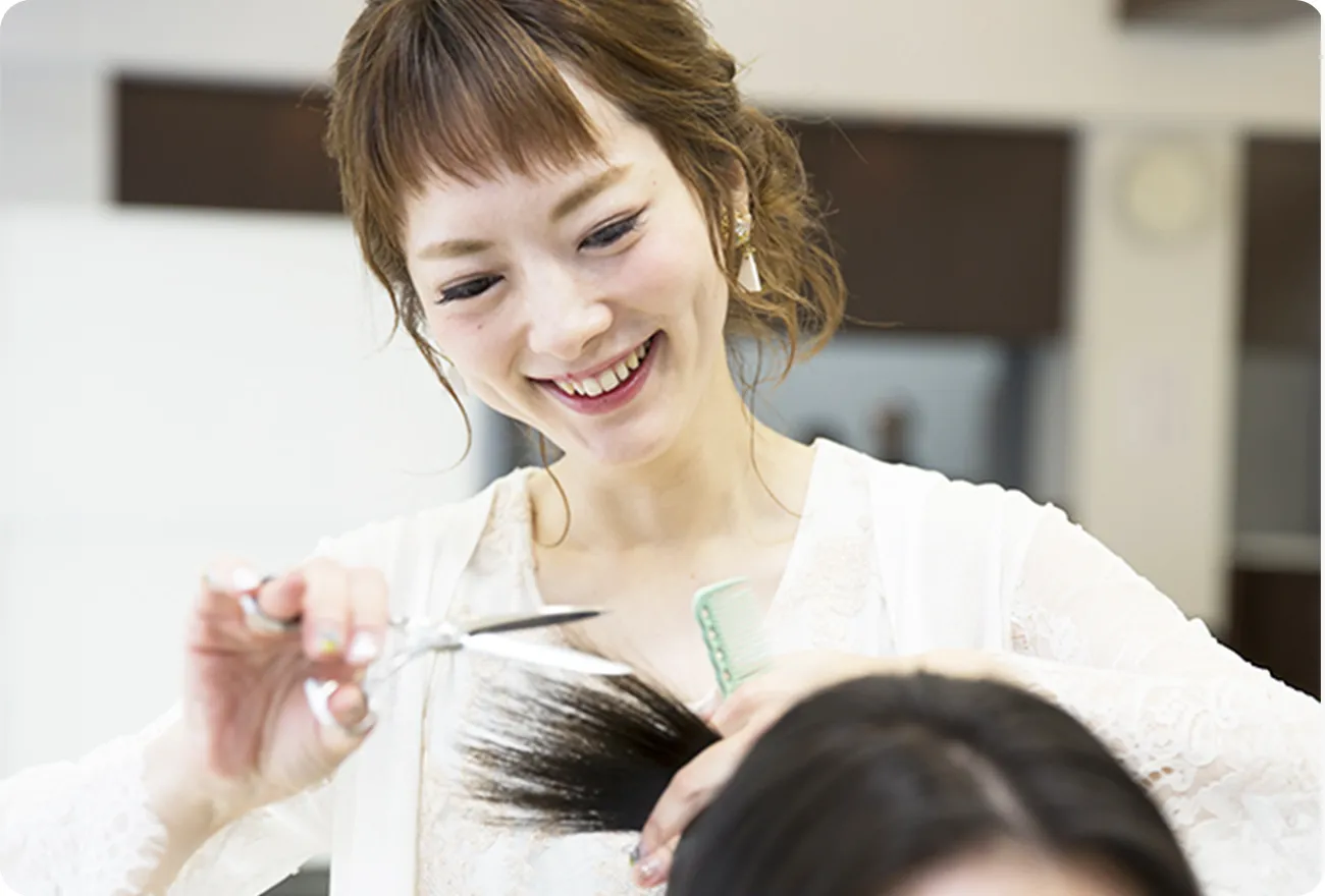 お客様に支持され続ける高度美容人材へ成長する